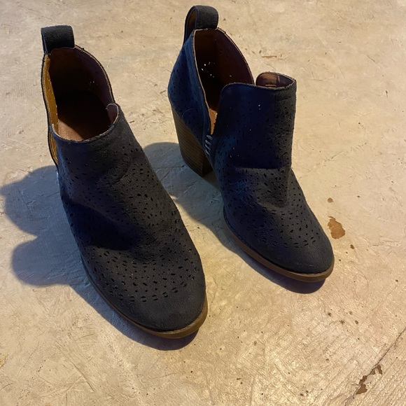 High heels - Picture 3 of 4